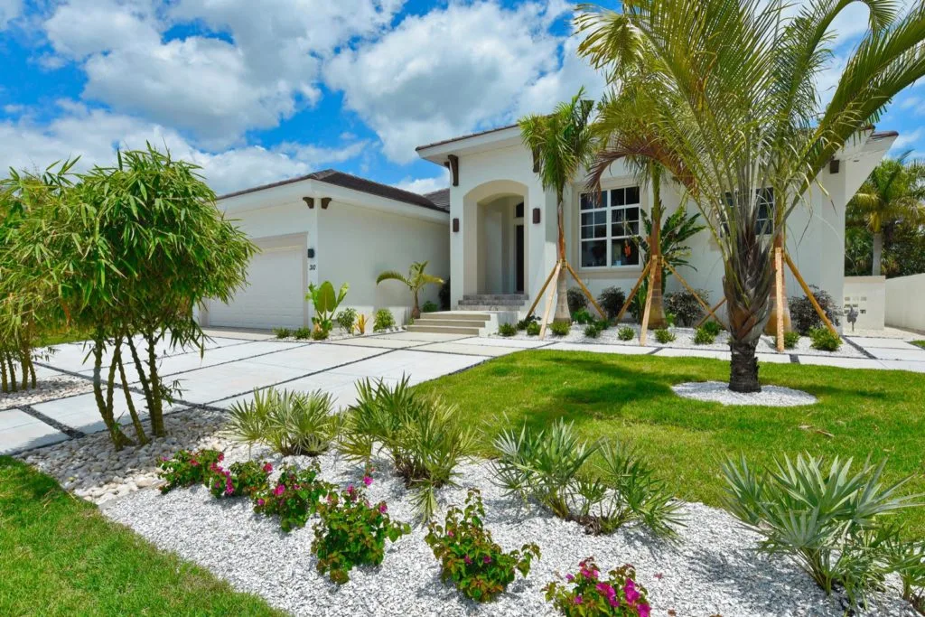 From Lot to Launch: When to Involve a Custom Home Builder in Your Planning