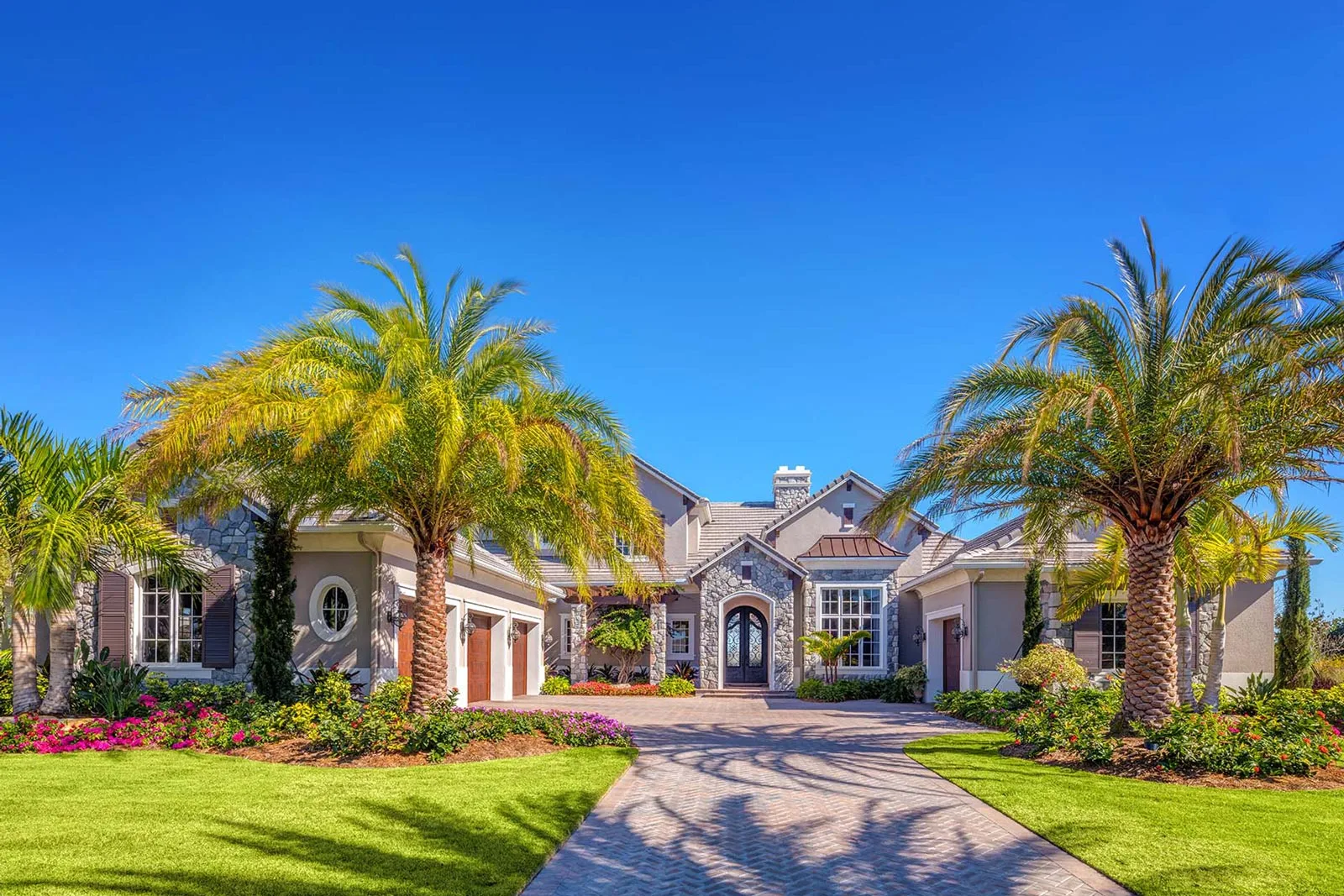 Lakeside Retreat custom luxury home by Nutter Construction