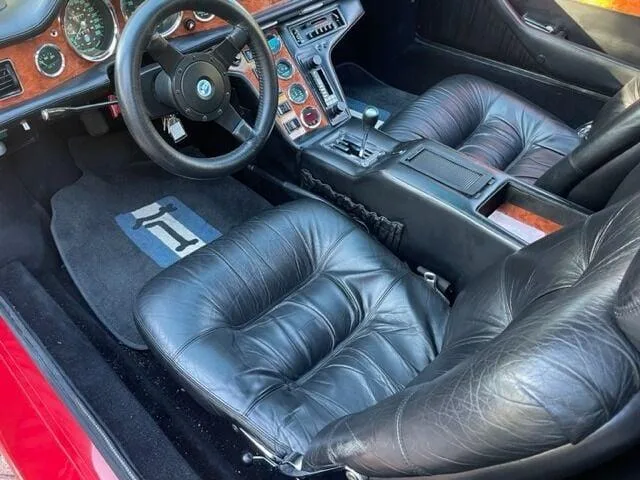 1985 De Tomaso Pantera GTS interior