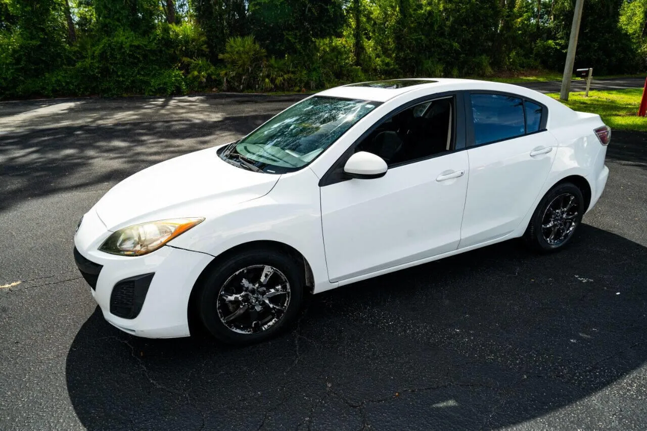 2010 white mazda3 in sarasota