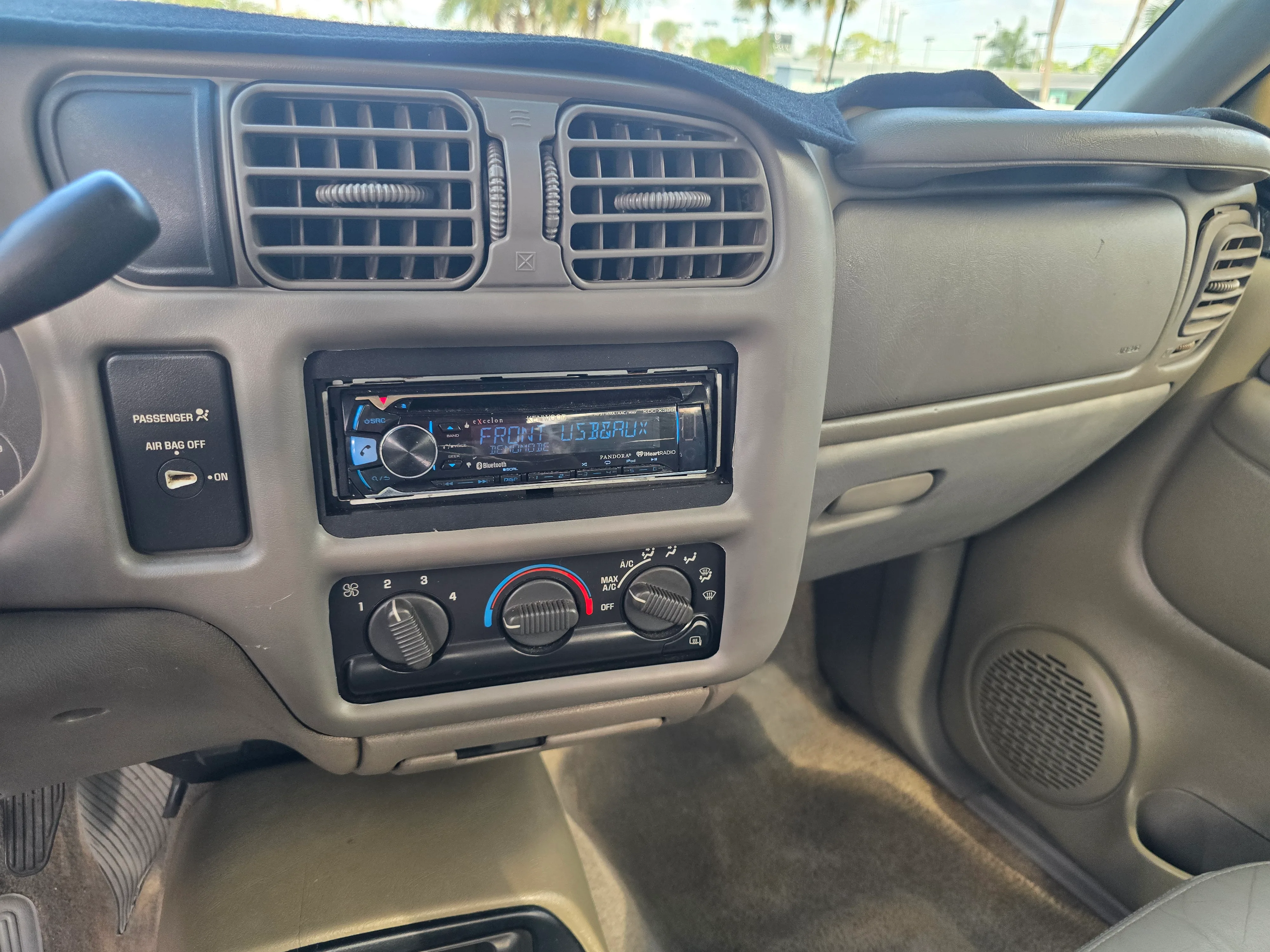 2000 Chevrolet S10 xtra cab LS xtreme